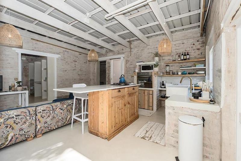 8 Bedroom Property for Sale in Hout Bay Western Cape